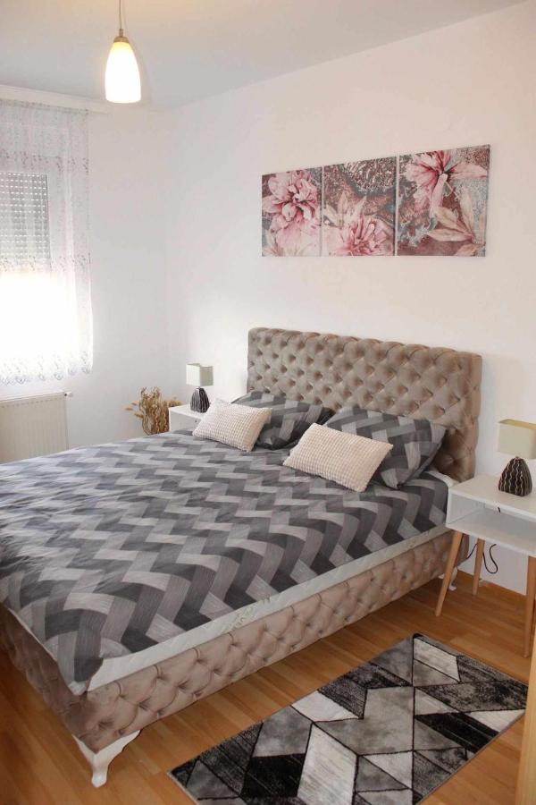 Miss Apartman Jagodina Εξωτερικό φωτογραφία