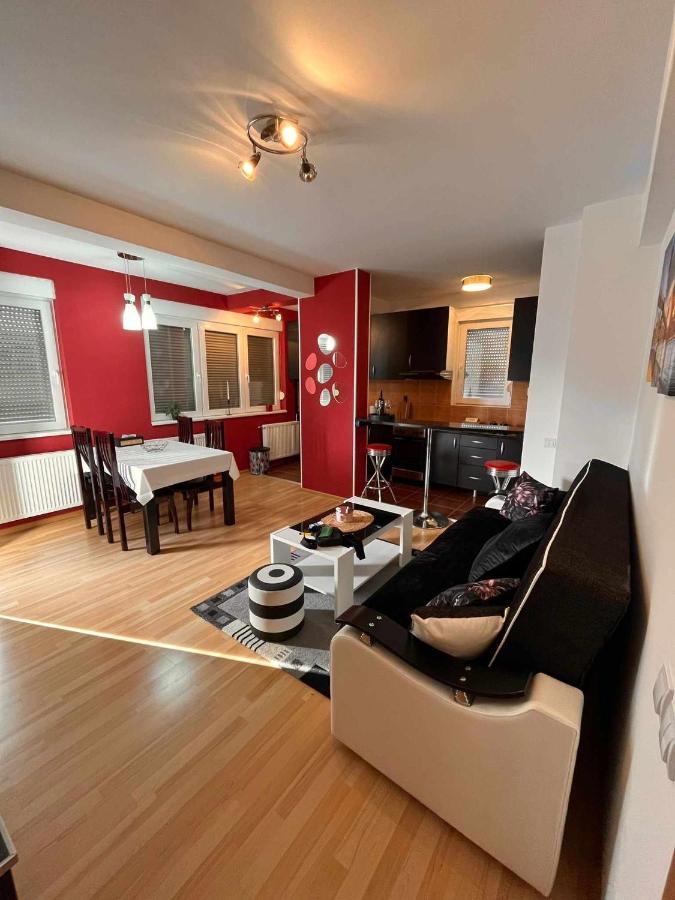 Miss Apartman Jagodina Εξωτερικό φωτογραφία